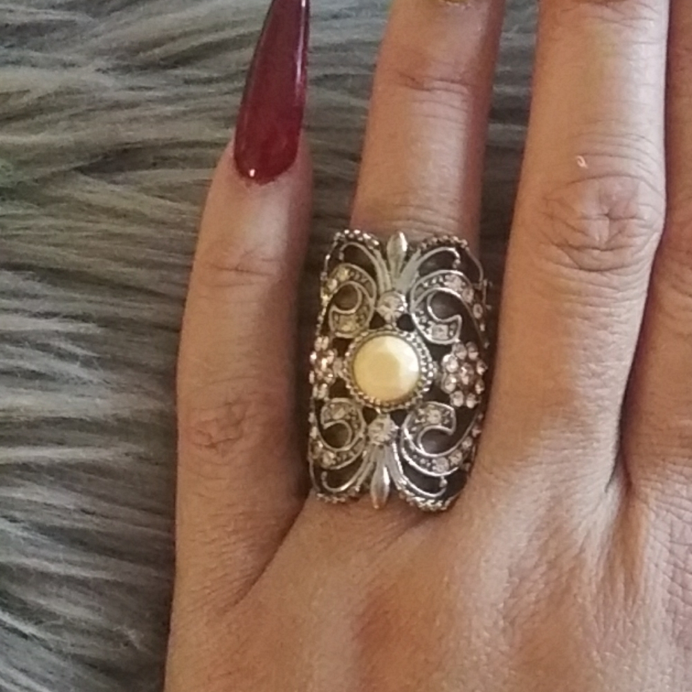 Jewerly - Picture 3 of 3